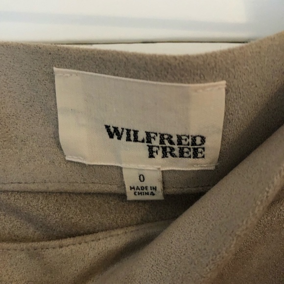 Aritzia Wilfred Free Suede Pencil Skirt - Picture 4 of 6